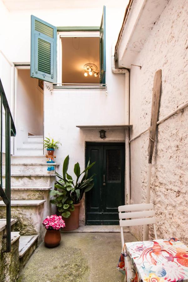 Solemagia In Via Roma Hotel Vernazza Bagian luar foto